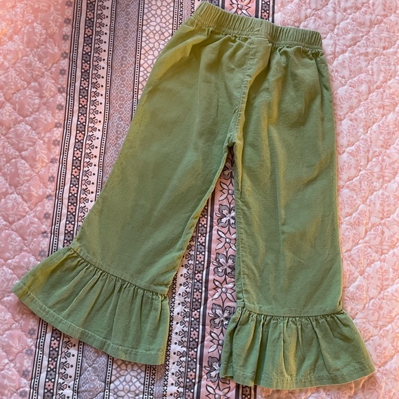 5 for $20-Blanks Boutique Girls Corduroy Ruffle Pants-Great used condition-Sz 2T - Picture 4 of 4